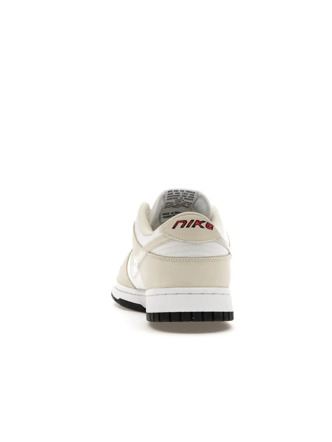 Женские кроссовки с замшевым верхом Nike Dunk Low LX — изображение 4 из 4, белый/-черный-красный