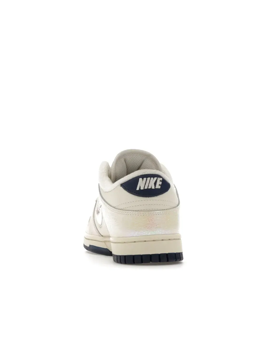 Женские кроссовки Lifestyle Nike Dunk Low — изображение 4 из 4, черный