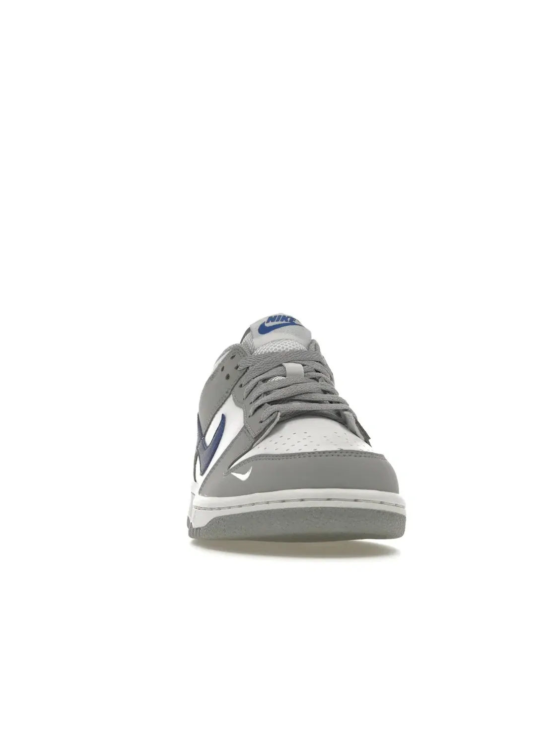 Детские кроссовки для мальчиков и девочек кожаные Nike Dunk Low — изображение 2 из 4, серый белый