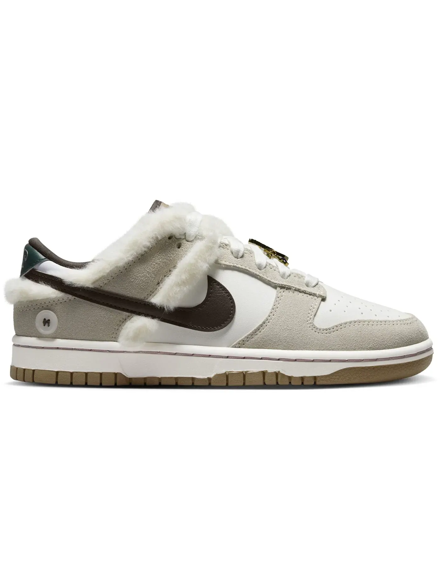 Женские кроссовки с меховыми вставками Nike Dunk Low — изображение 1 из 4