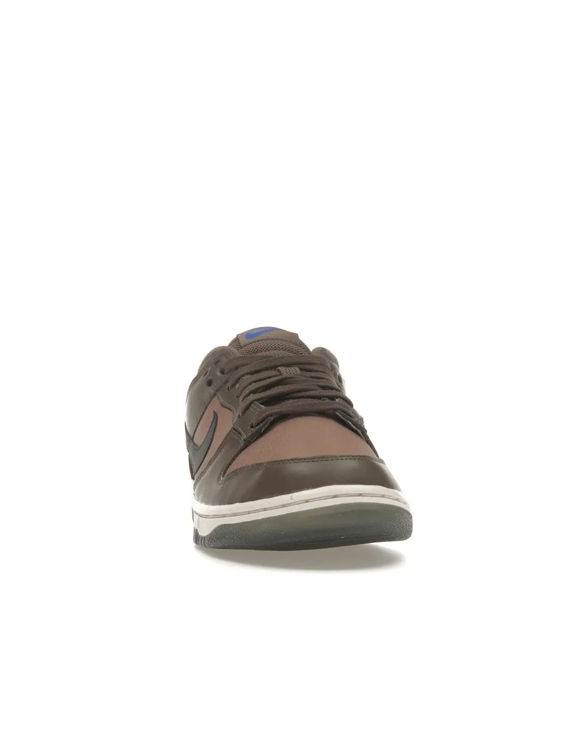 Женские кроссовки повседневные Nike Dunk Low — изображение 2 из 4, коричневый