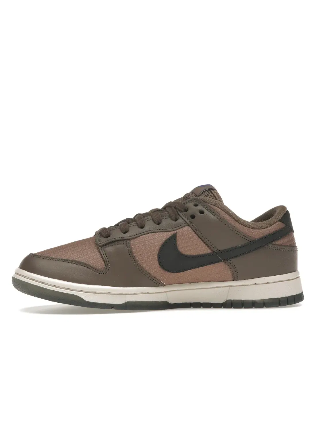 Женские кроссовки повседневные Nike Dunk Low — изображение 3 из 4, коричневый