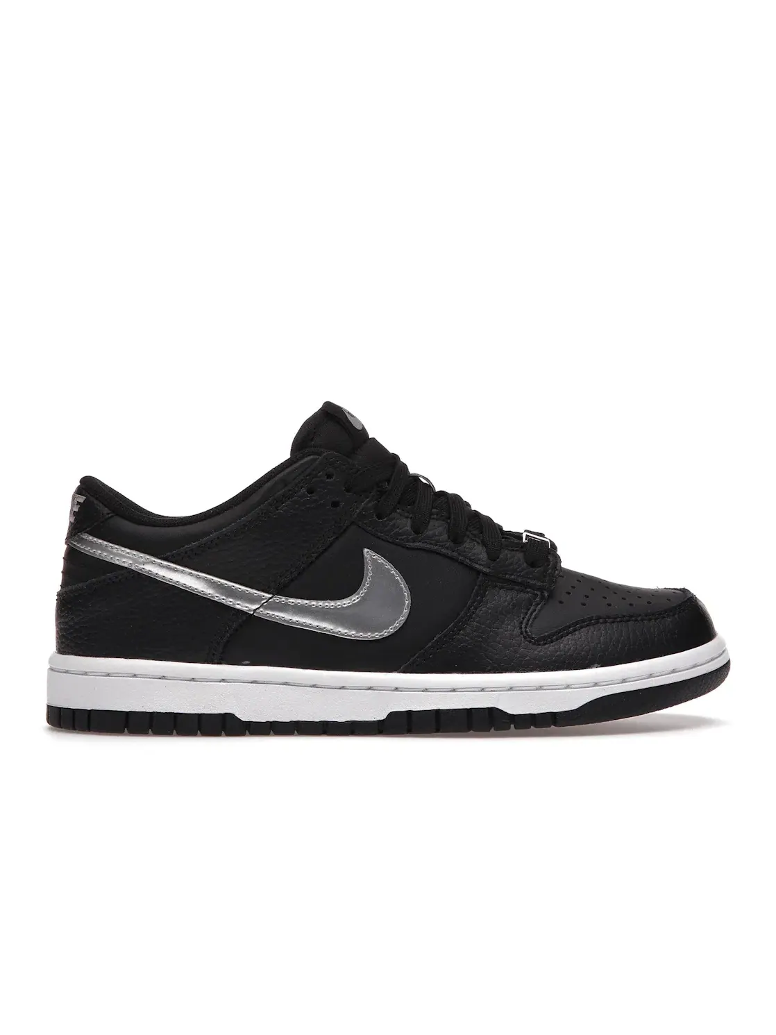 Детские кроссовки с текстурой кожи Nike Dunk Low Nike — изображение 1 из 4, черный/серый/белый