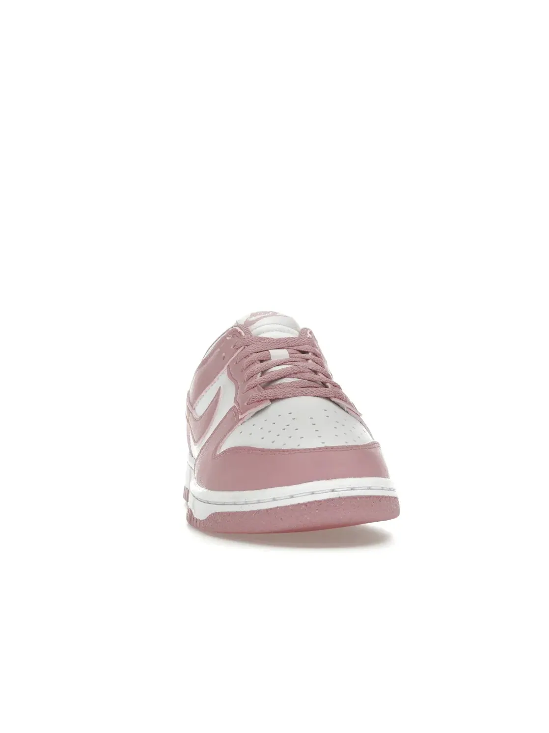Женские кроссовки с низким профилем Nike Dunk Low Next Nature — изображение 2 из 4, белый розовый
