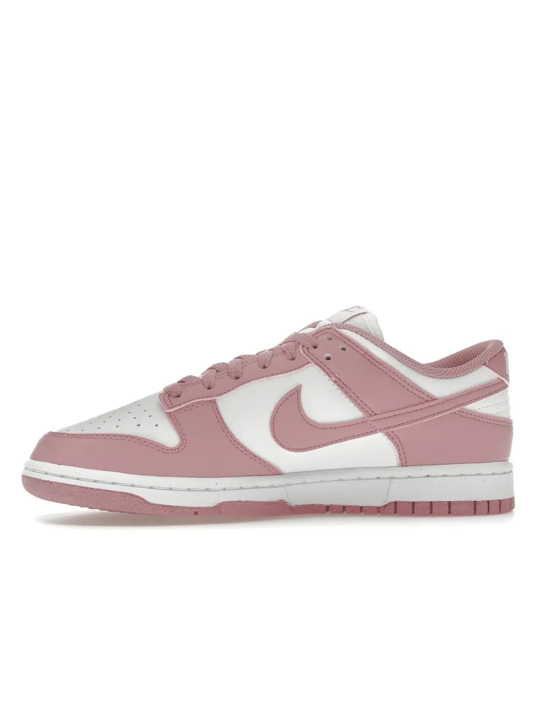 Женские кроссовки с низким профилем Nike Dunk Low Next Nature — изображение 3 из 4, белый розовый