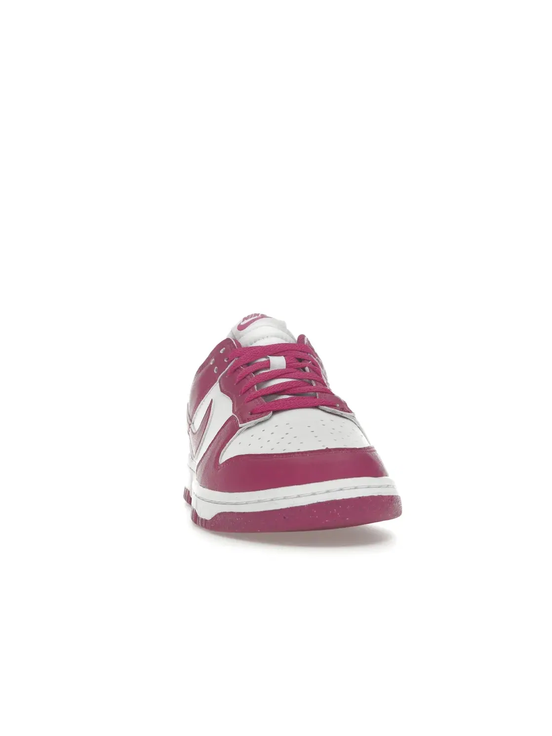 Женские кроссовки с низким профилем Nike Dunk Low Next Nature — изображение 2 из 4, белый