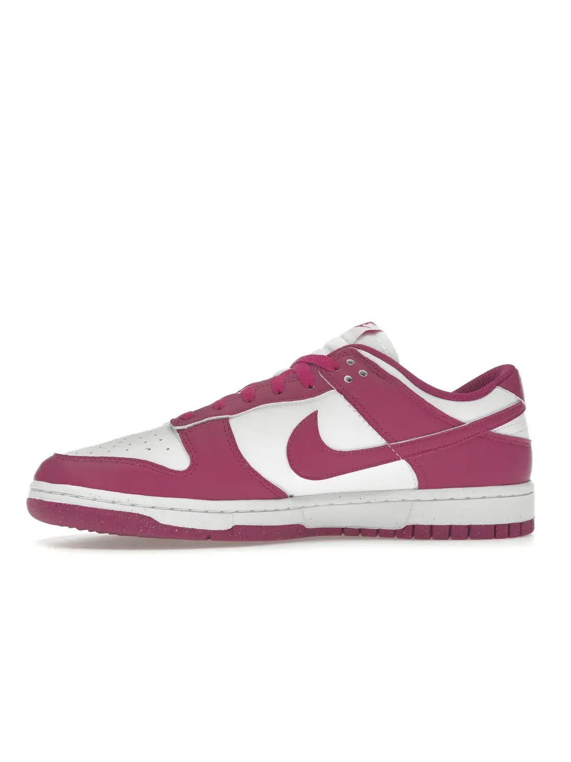 Женские кроссовки с низким профилем Nike Dunk Low Next Nature — изображение 3 из 4, белый