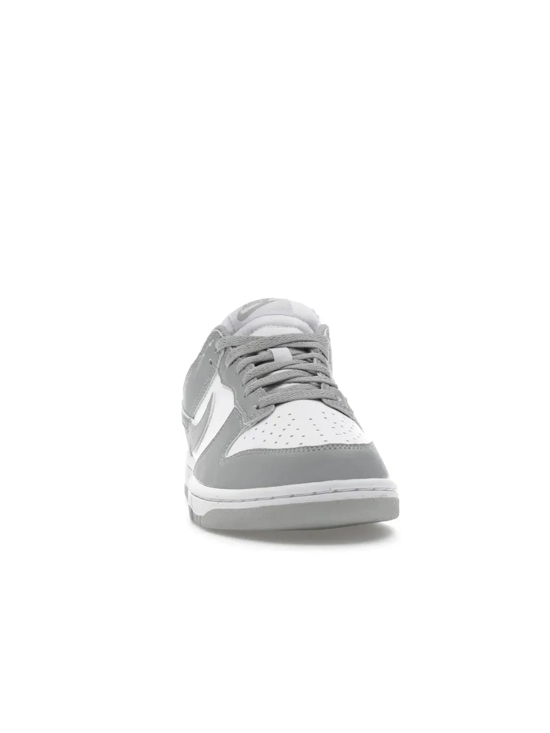 Женские кроссовки с низким профилем Nike Dunk Low Next Nature Nike — изображение 2 из 4, белый/светлый серый