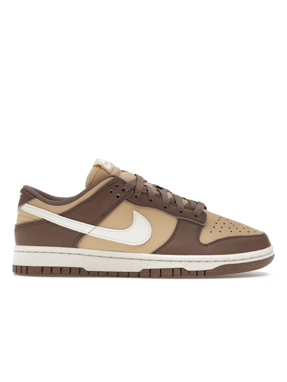 Женские кроссовки Lifestyle Nike Dunk Low Next Nature — изображение 1 из 4, коричневый