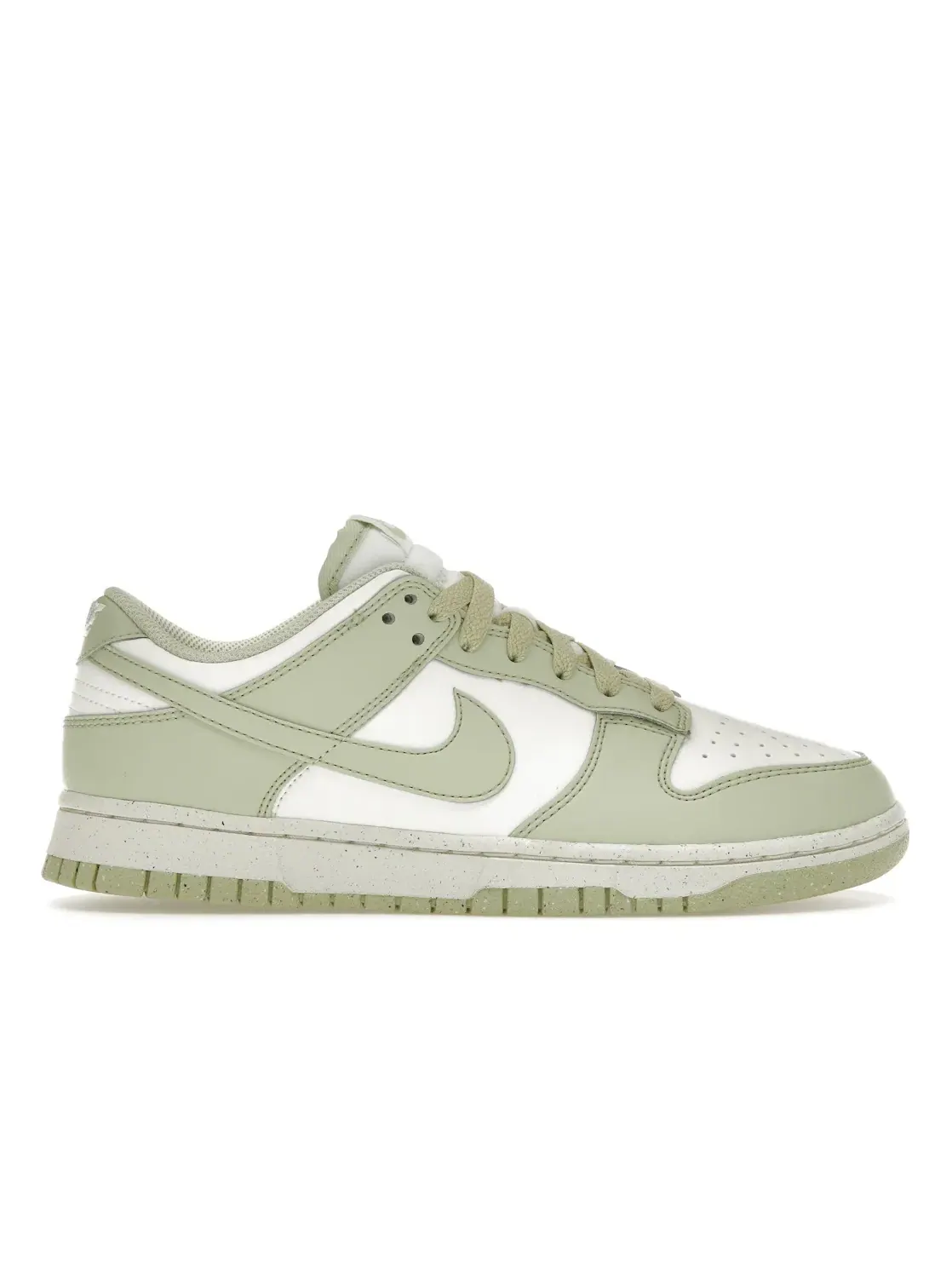 Женские кроссовки Lifestyle Nike Dunk Low Next Nature Nike — изображение 1 из 4, оливковый/--белый