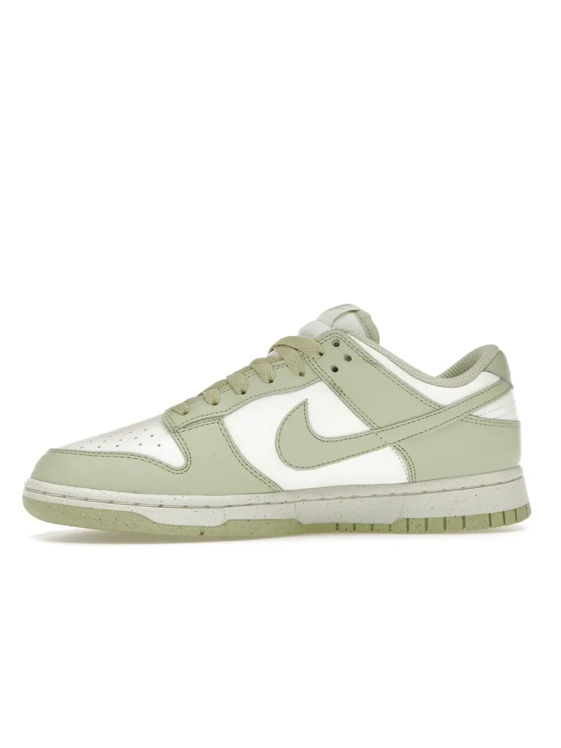 Женские кроссовки Lifestyle Nike Dunk Low Next Nature Nike — изображение 3 из 4, оливковый/--белый