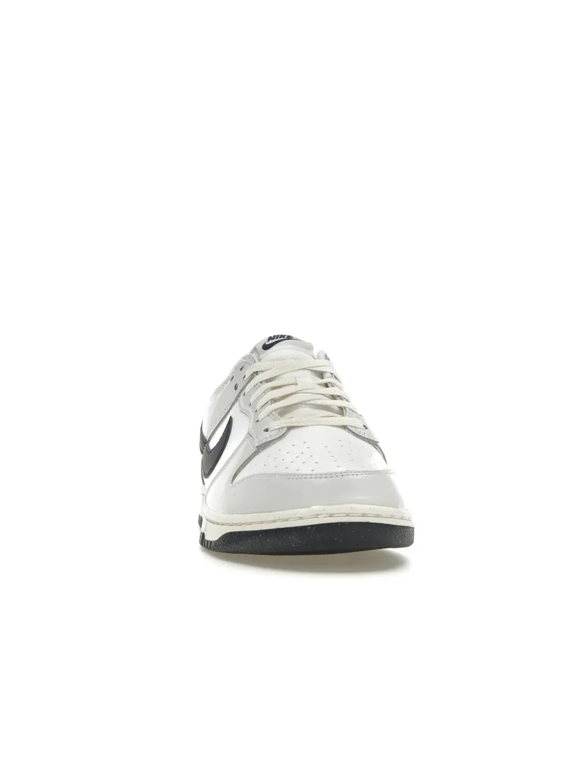 Мужские кроссовки с низким верхом Nike Dunk Low Next Nature Nike — изображение 2 из 4, белый