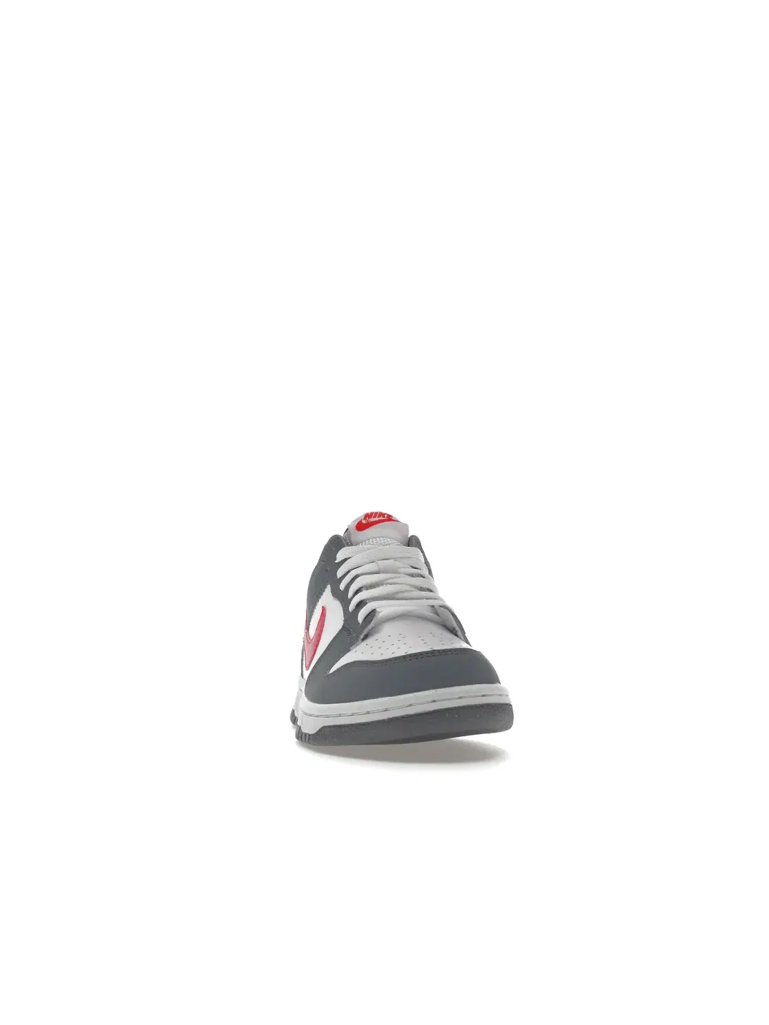 Детские кроссовки Lifestyle с контрастной расцветкой Nike Dunk Low Next Nature — изображение 2 из 4, серый светлый белый