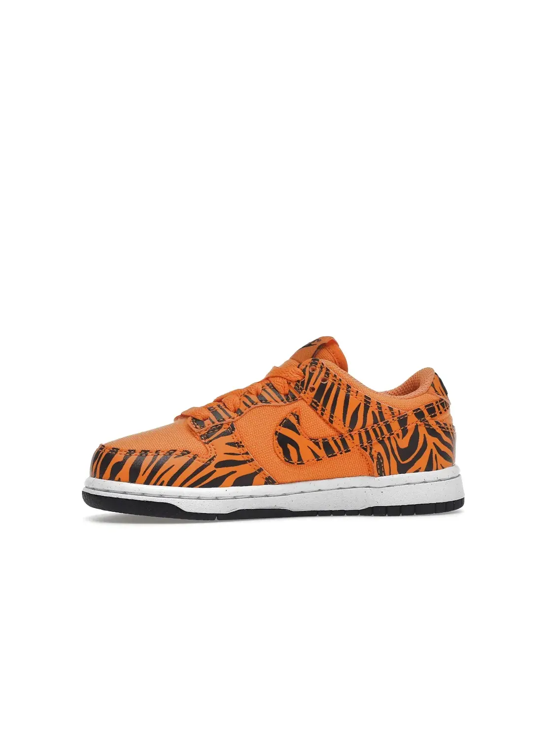 Детские кроссовки с принтом Nike Dunk Low Next Nature Nike — изображение 3 из 4, белый черный