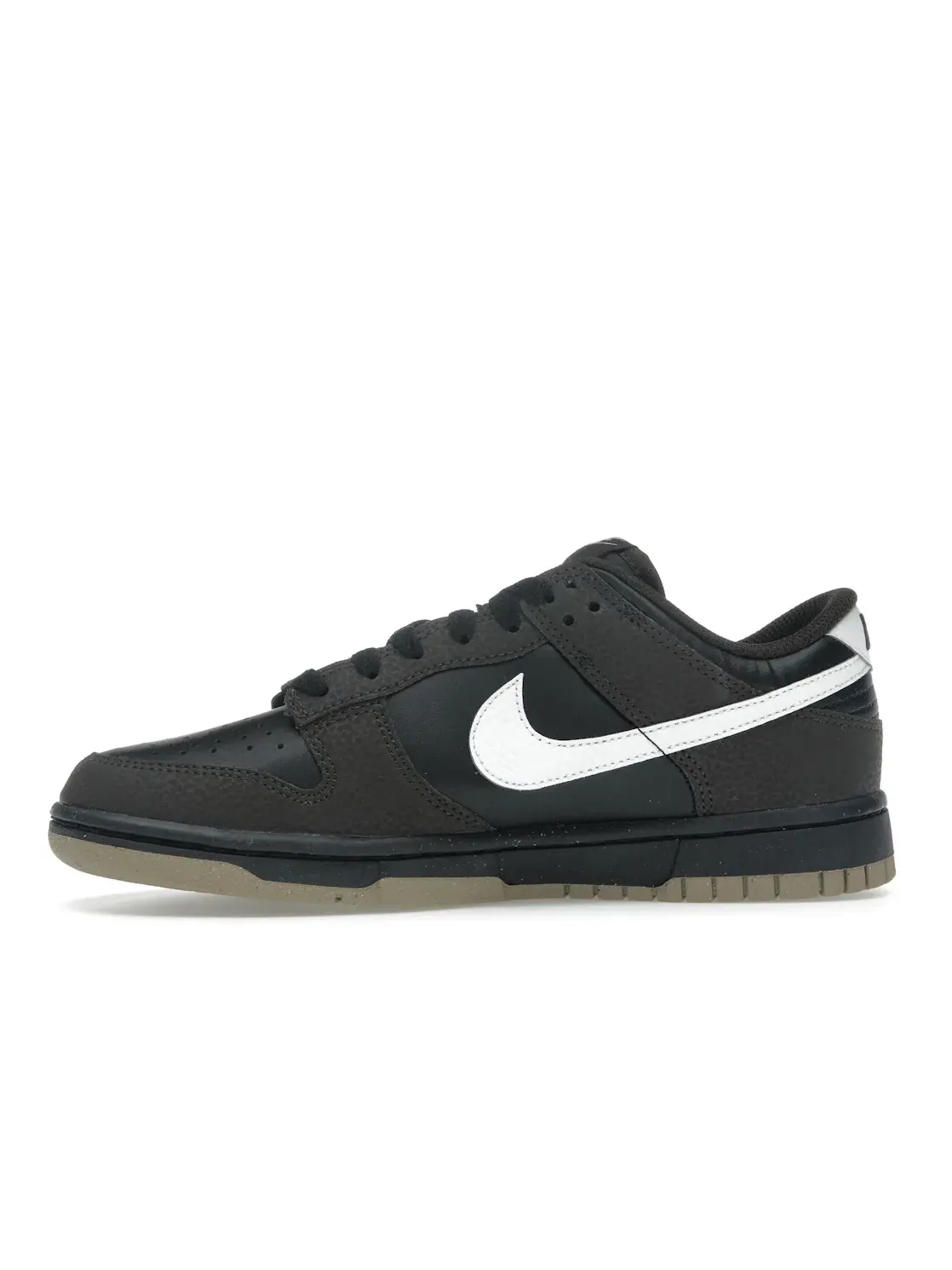 Женские кроссовки для повседневной носки Nike Dunk Low Next Nature Nike — изображение 3 из 4