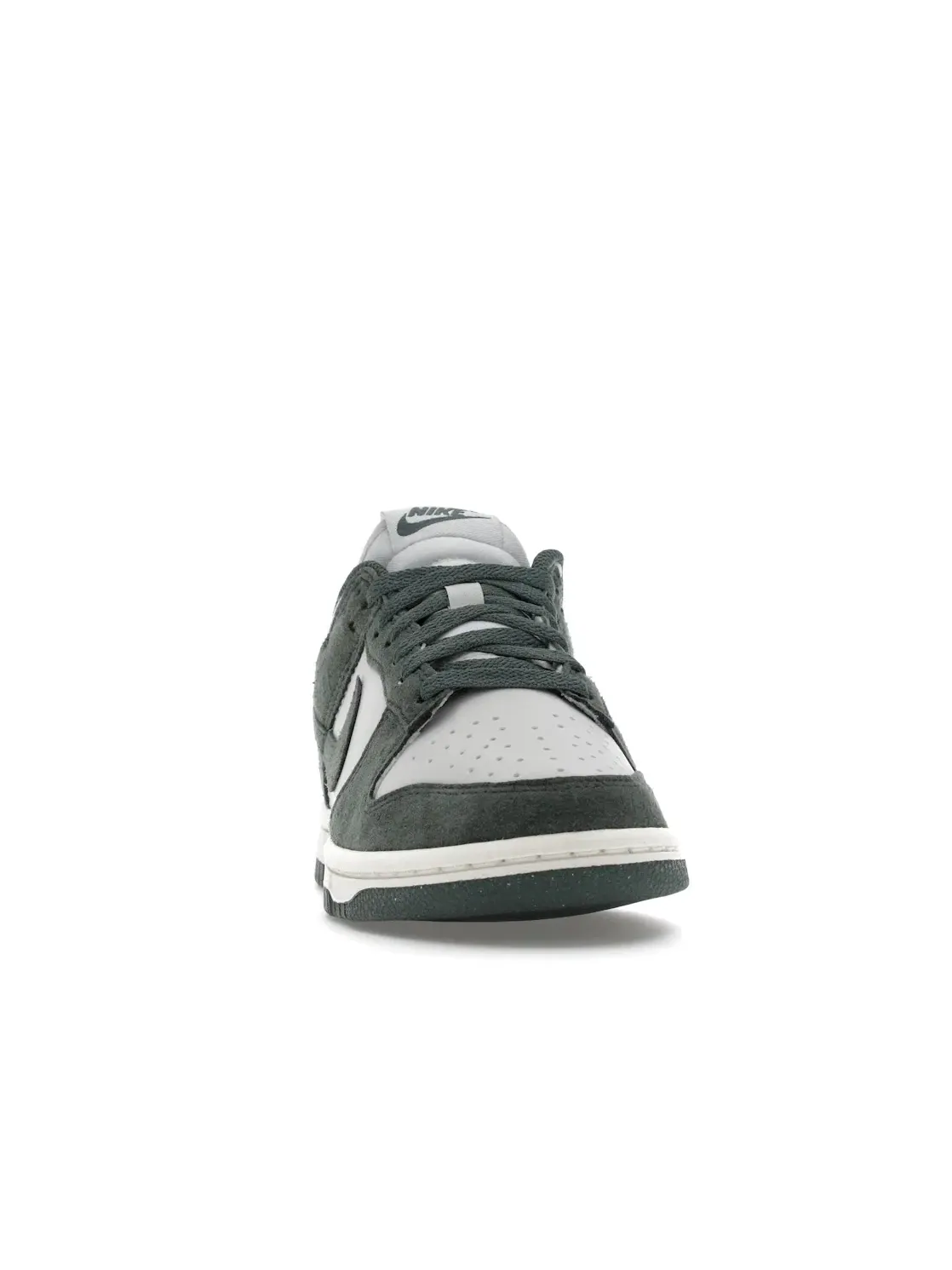 Женские кроссовки Lifestyle Nike Dunk Low Next Nature — изображение 2 из 4, винтажный зеленый//белый