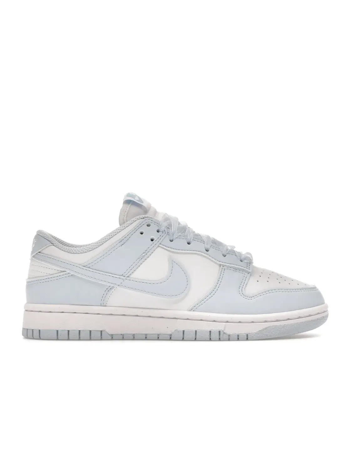 Женские кроссовки с низкой посадкой Nike Dunk Low Next Nature — изображение 1 из 4, белый синий