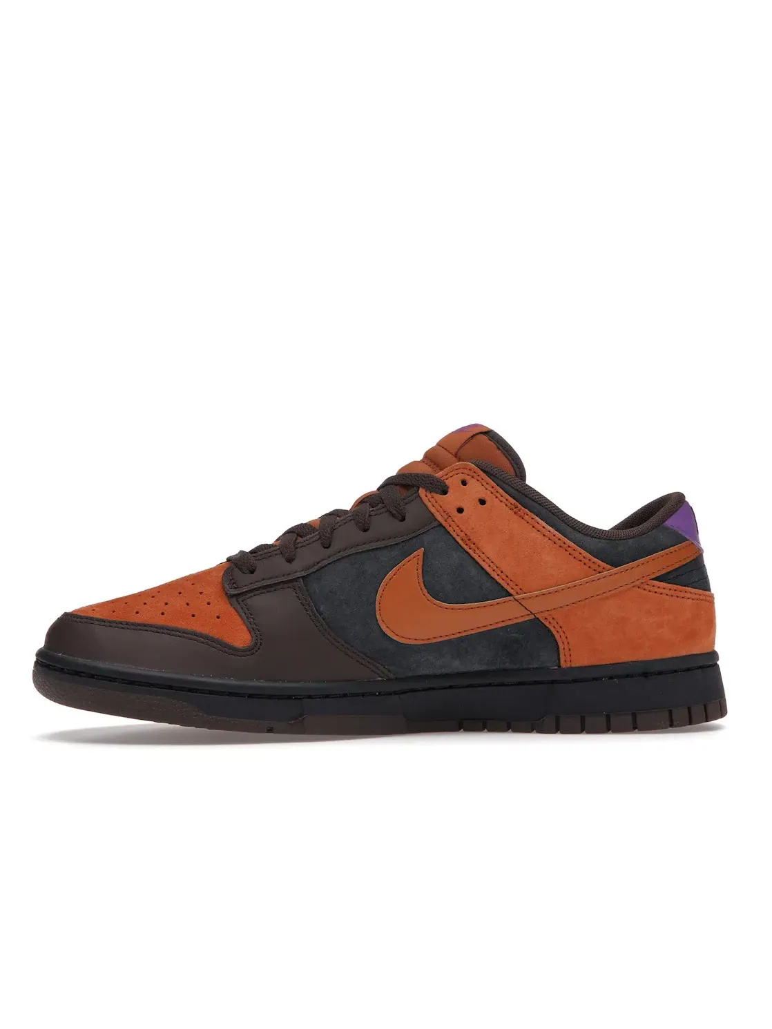 Мужские кроссовки Lifestyle с замшевым верхом Nike Dunk Low — изображение 3 из 4, черный/-темный