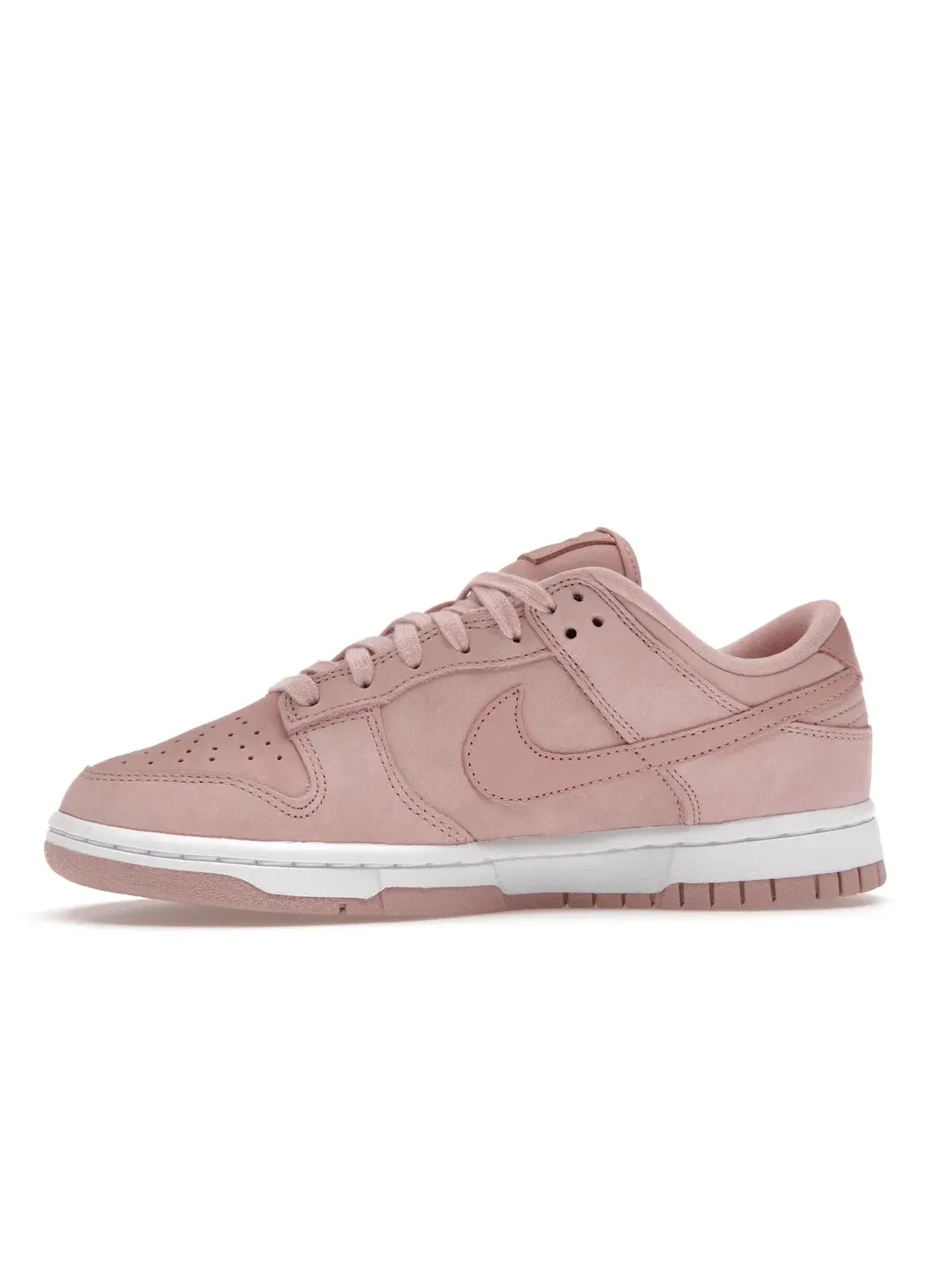 Женские кроссовки премиум-класса Nike Dunk Low PRM Pink Oxford — изображение 3 из 4, розовый/белый