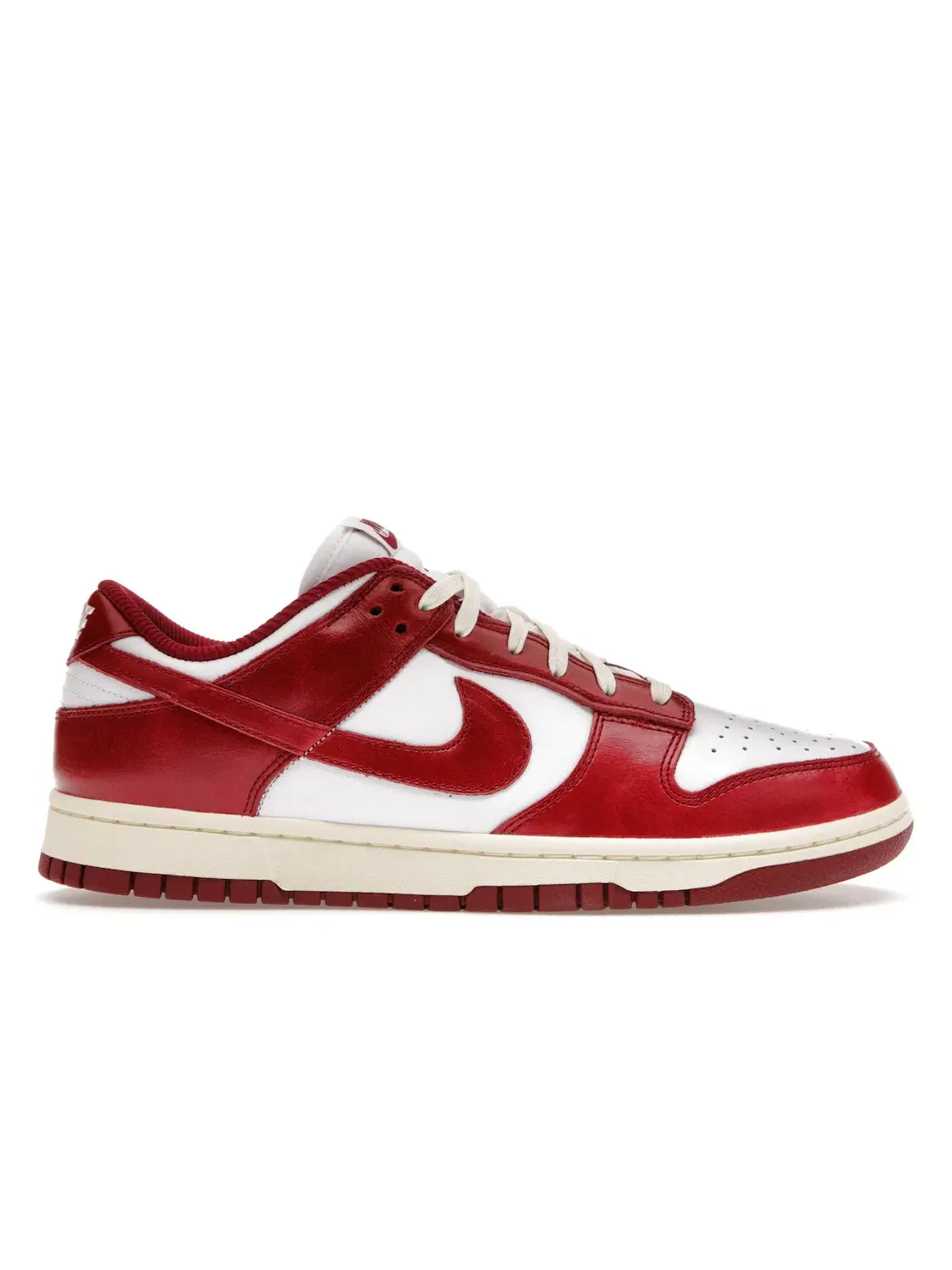 Женские кроссовки премиум-кожаные Nike Dunk Low PRM Nike — изображение 1 из 4, белый/красный