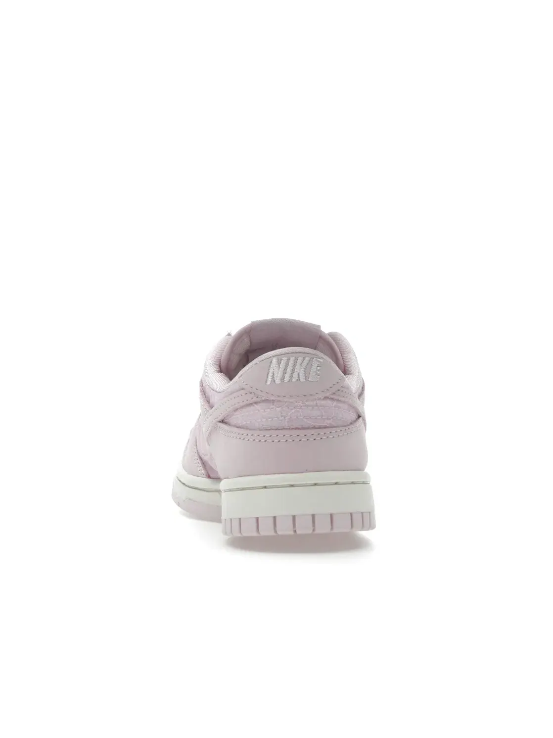 Женские кроссовки Lifestyle Nike Nike Dunk Low — изображение 4 из 4, розовый/розовый