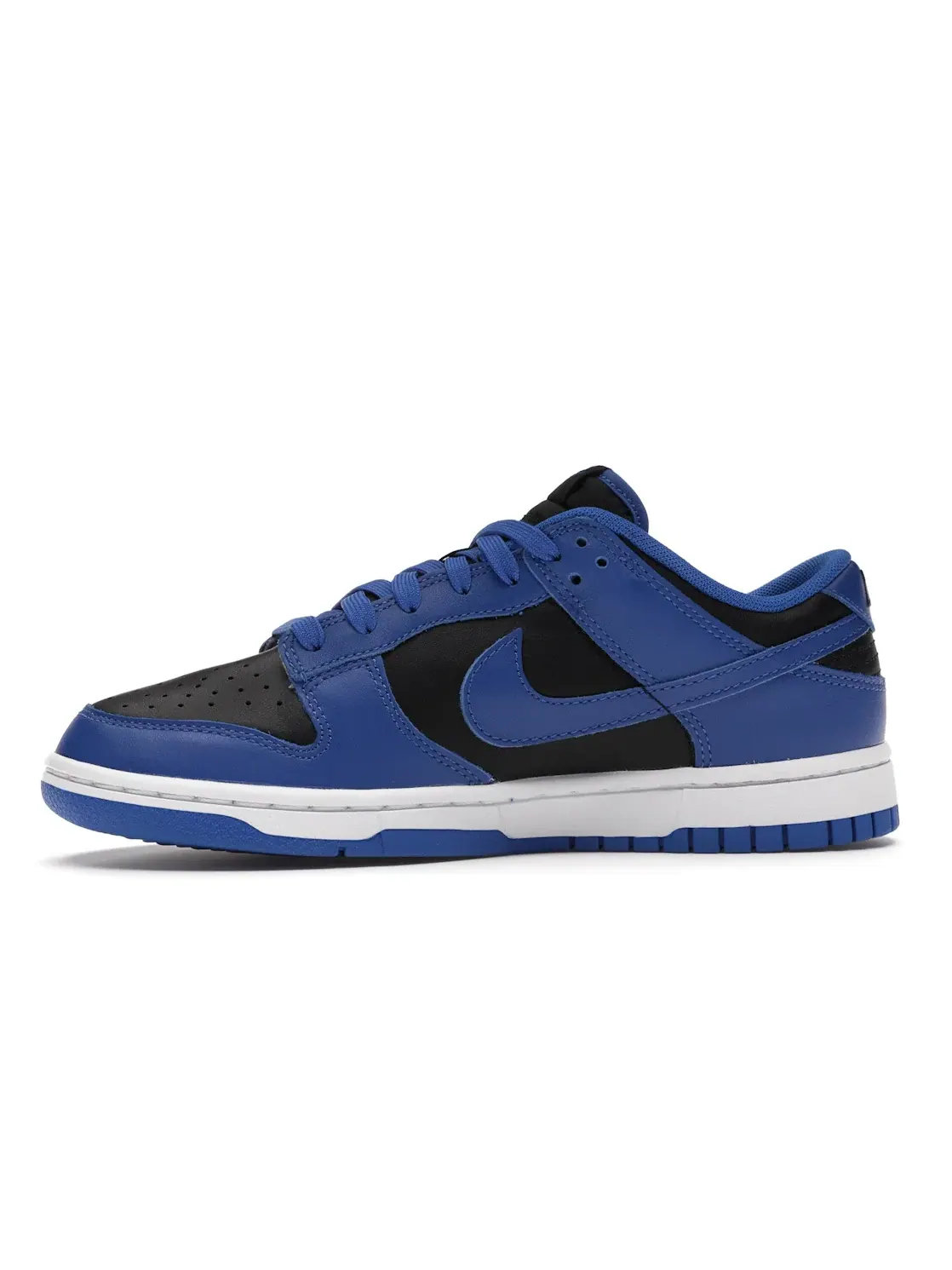 Мужские кроссовки с классическим дизайном Nike Dunk Low Nike — изображение 3 из 4, черный/белый