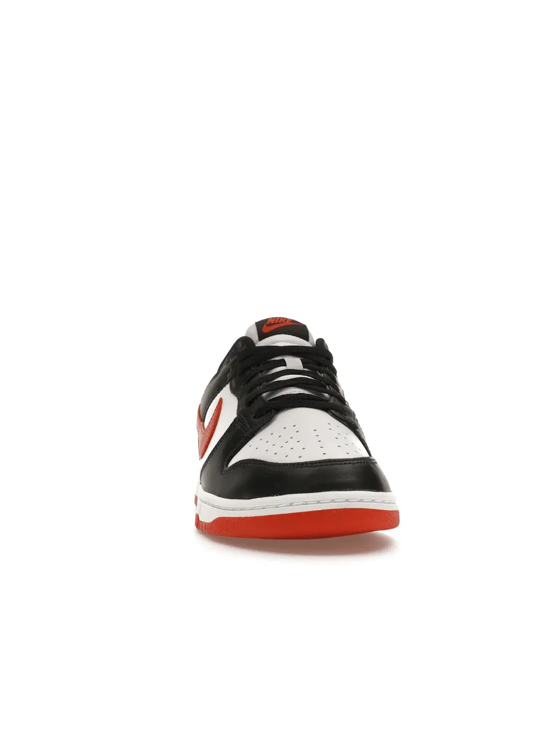 Мужские кроссовки с кожаным верхом Nike Dunk Low Retro — изображение 2 из 4, белый/красный/черный