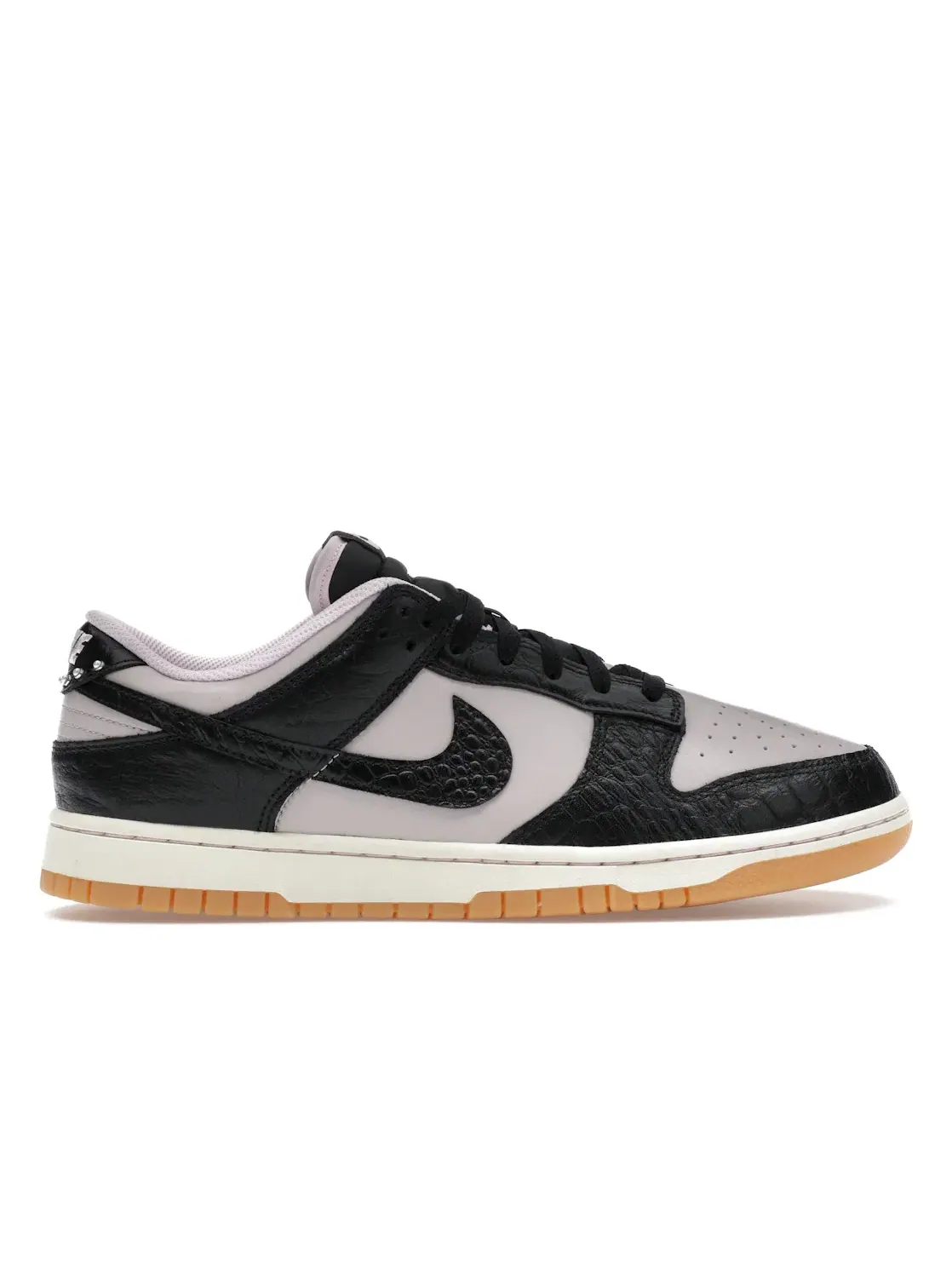 Мужские кроссовки с пастельно-розовым и черным дизайном Nike Dunk Low Retro — изображение 1 из 4