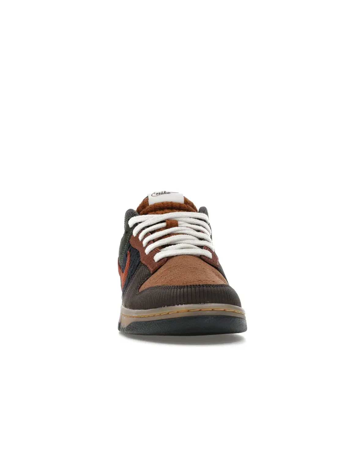 Мужские кроссовки Lifestyle Nike Dunk Low Retro Premium — изображение 2 из 4