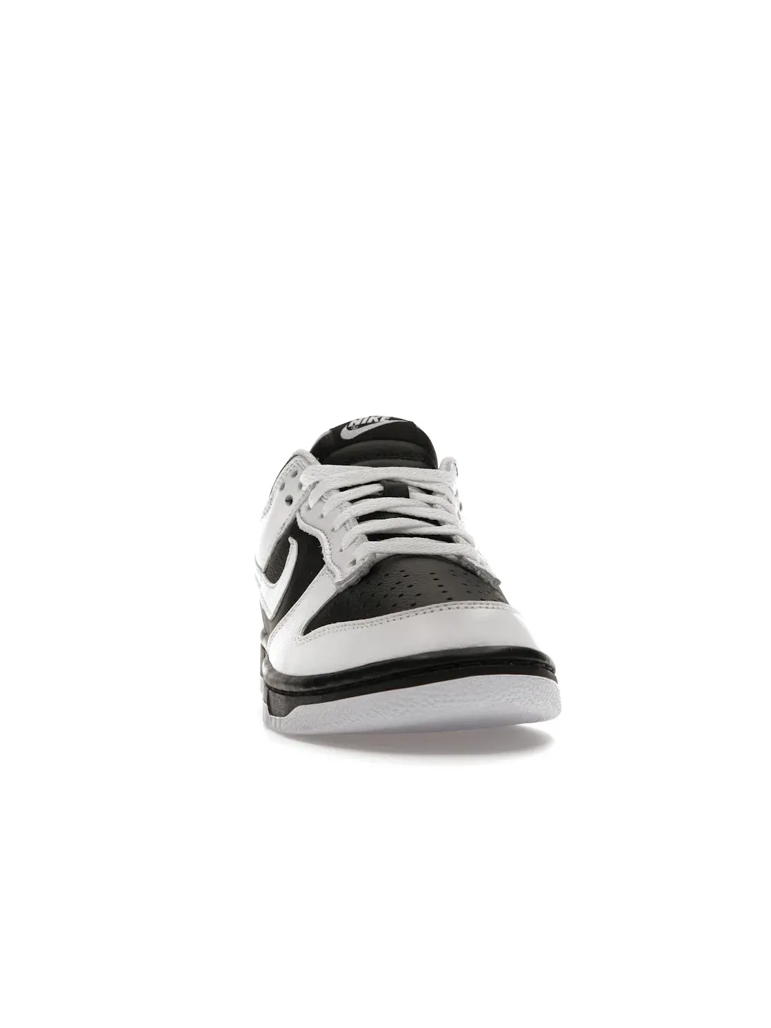 Мужские кроссовки с кожаным верхом Nike Dunk Low Retro — изображение 2 из 4, черный/белый-белый