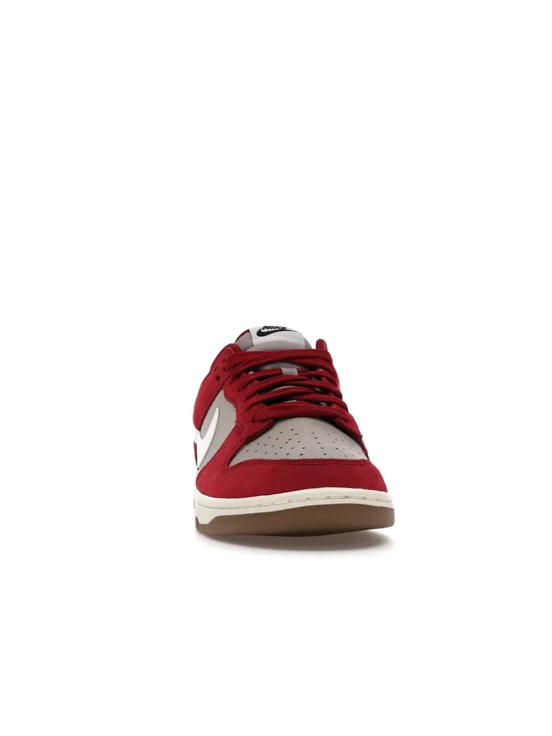 Мужские кроссовки повседневные Nike Dunk Low Retro SE — изображение 2 из 4, серый/белый/красный