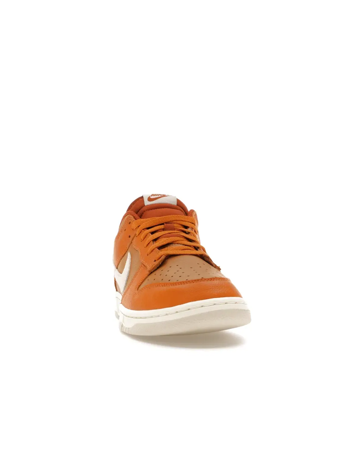 Мужские кроссовки Lifestyle Nike Dunk Low Retro SE — изображение 2 из 4