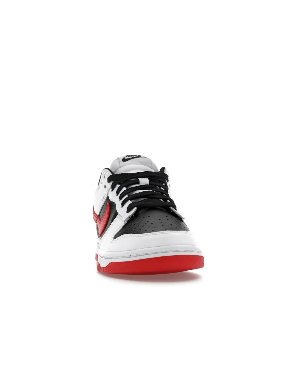 Мужские кроссовки классические Nike Dunk Low Retro — изображение 2 из 4, белый/красный/черный