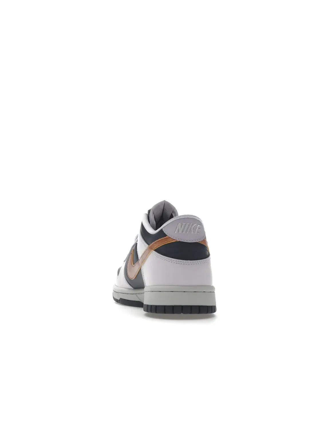Детские кроссовки с металлическим логотипом Nike Dunk Low SE Nike — изображение 4 из 4