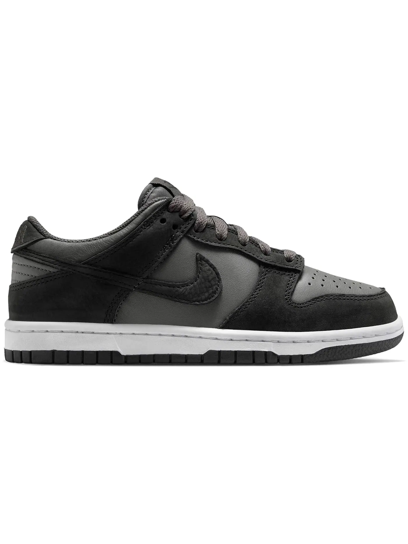 Детские кроссовки для мальчиков и девочек с длинным шнурком Nike Dunk Low SE — изображение 1 из 1, черный белый