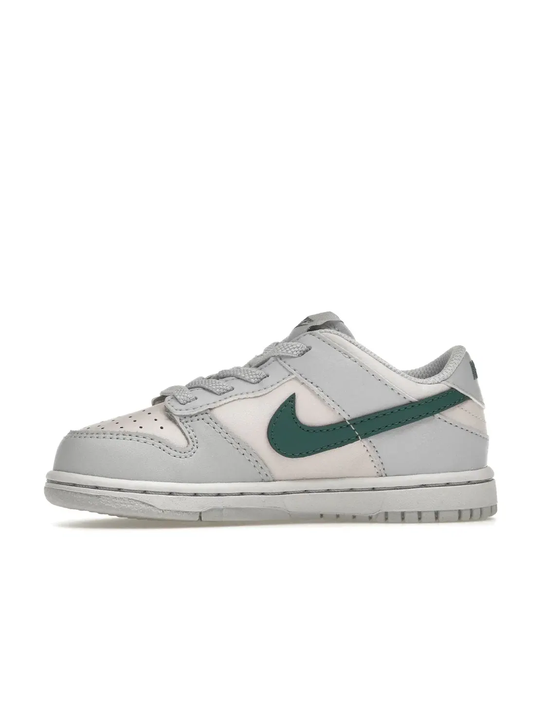 Детские кроссовки Lifestyle Nike Dunk Low SE — изображение 3 из 4, серый/розовый