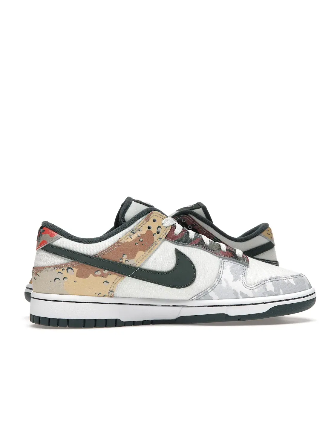 Мужские кроссовки с камуфляжным принтом Nike Dunk Low SE Nike — изображение 3 из 4