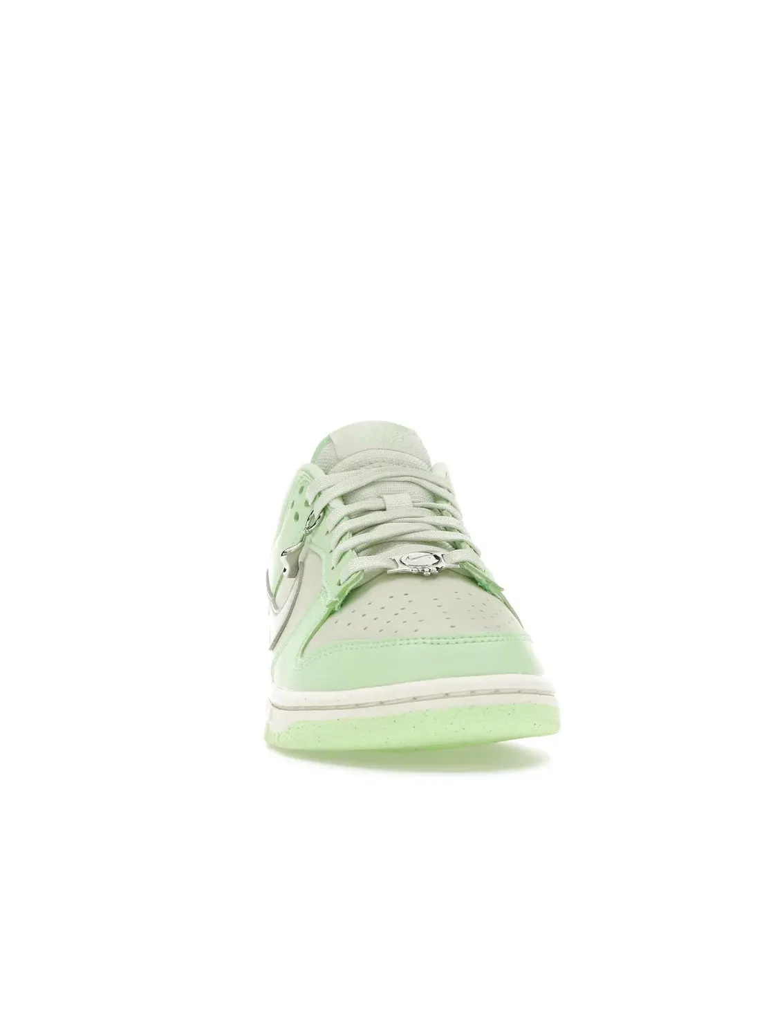 Женские кроссовки с экологичной конструкцией Nike Dunk Low SE Next Nature — изображение 2 из 4