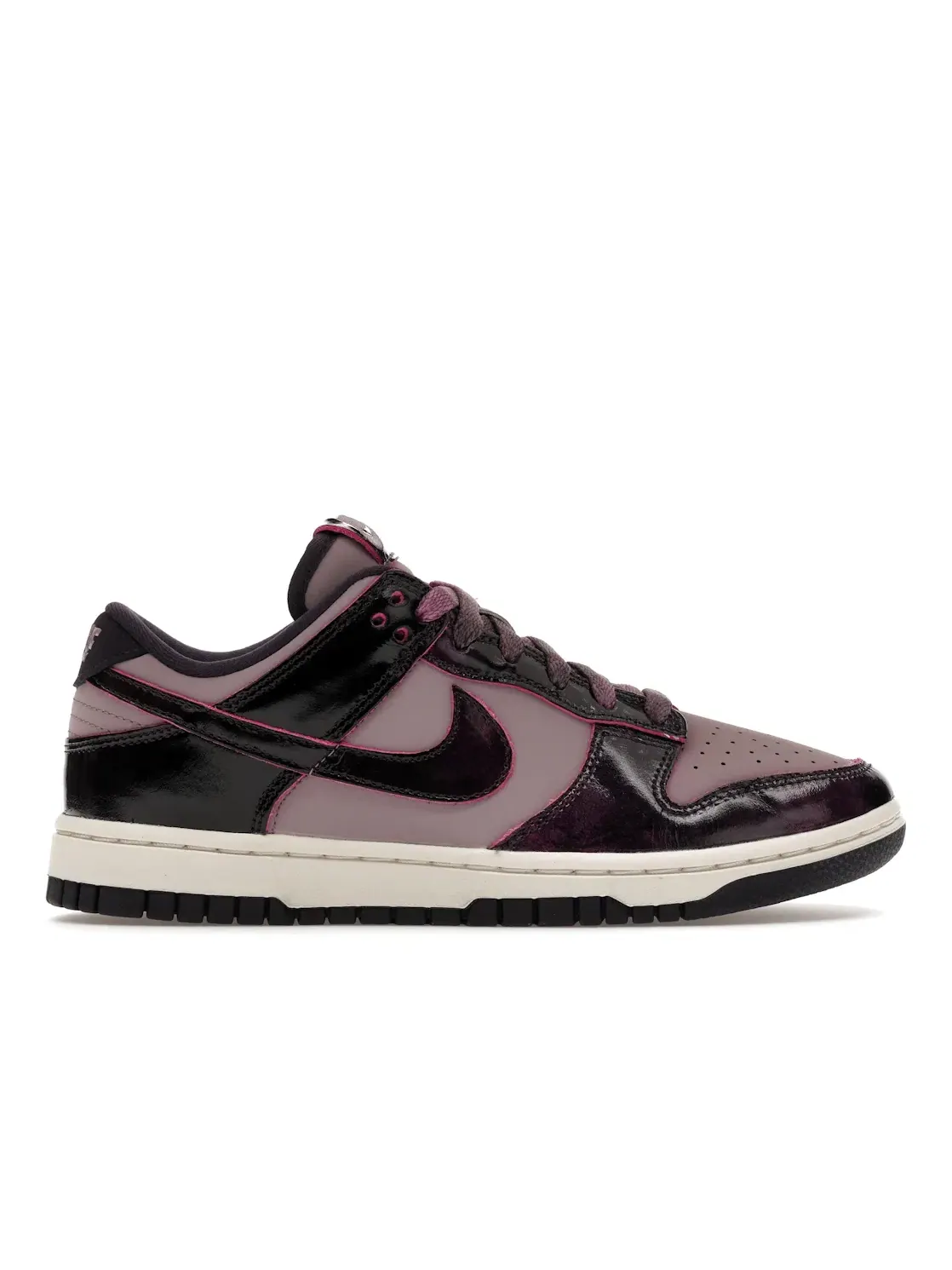 Женские кроссовки Lifestyle Nike Dunk Low SE — изображение 1 из 4