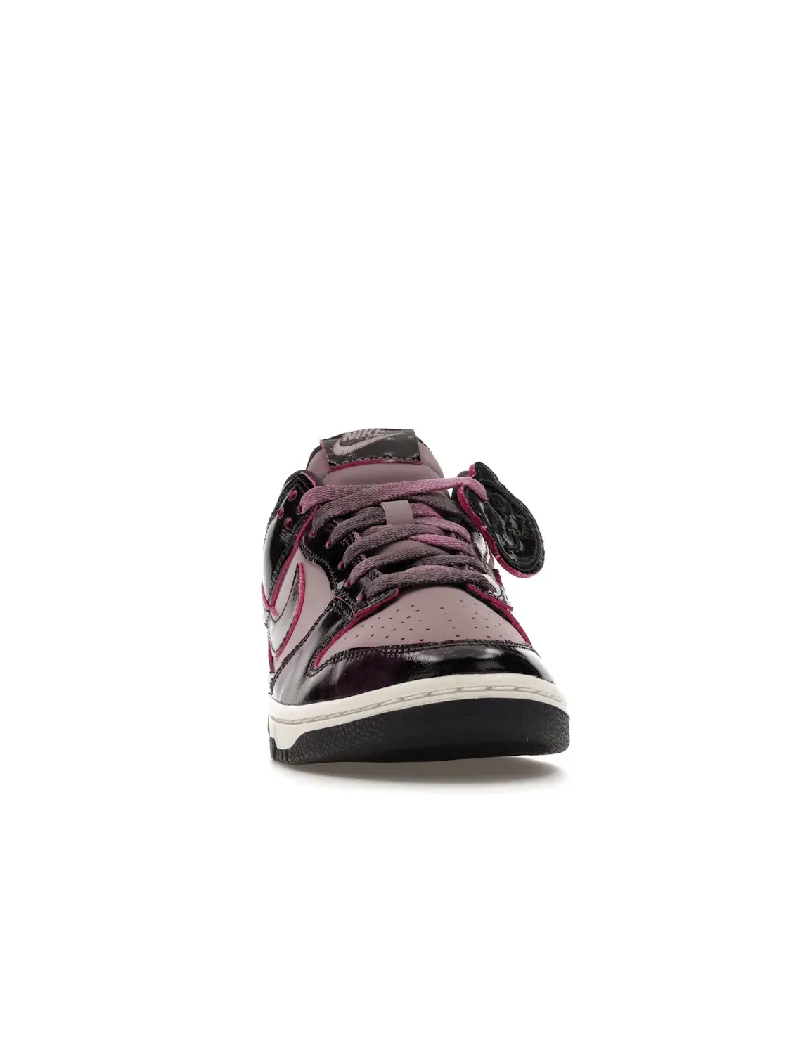 Женские кроссовки Lifestyle Nike Dunk Low SE — изображение 2 из 4