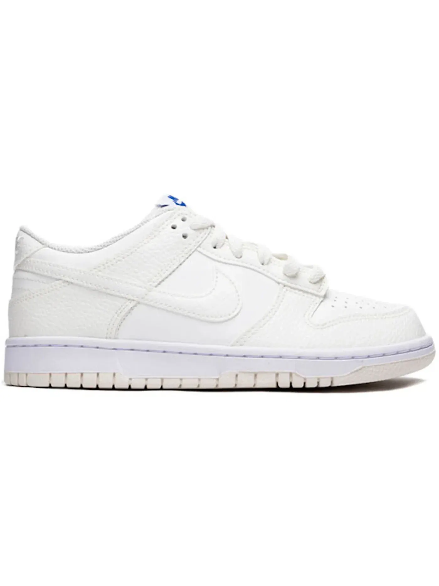 Детские кроссовки Lifestyle Nike Dunk Low SE — изображение 1 из 1, белый/черный