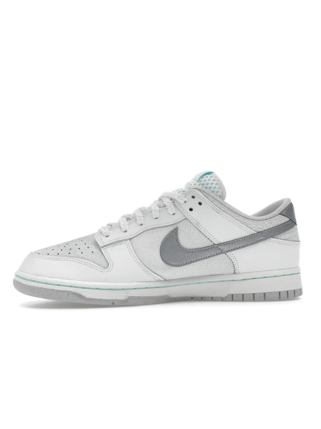 Мужские кроссовки с зимним дизайном Nike Dunk Low SE — изображение 3 из 4