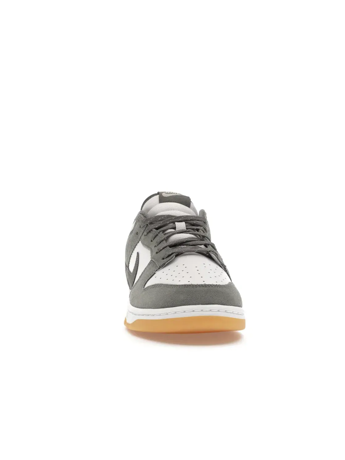 Мужские кроссовки Lifestyle Nike Dunk Low — изображение 2 из 4