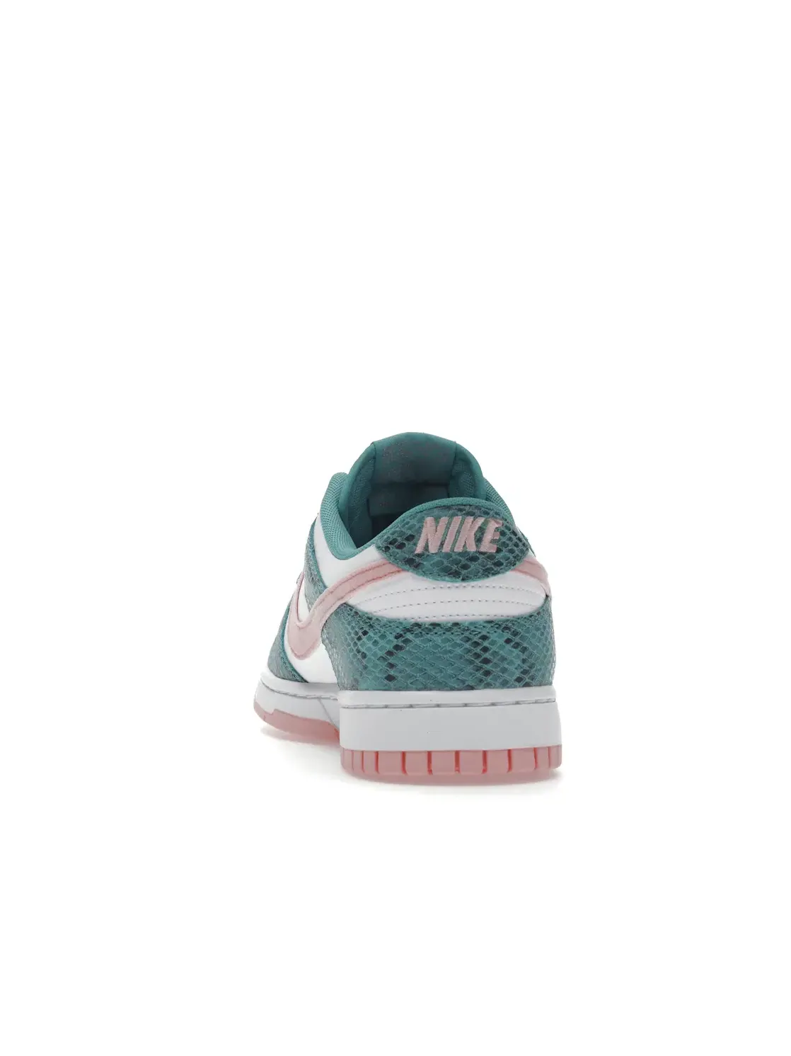 Мужские кроссовки с узором под змеиную кожу Nike Dunk Low — изображение 4 из 4, белый/--черный