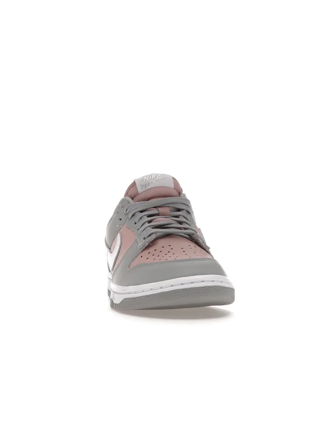 Женские кроссовки с низким верхом Nike Dunk Low — изображение 2 из 4