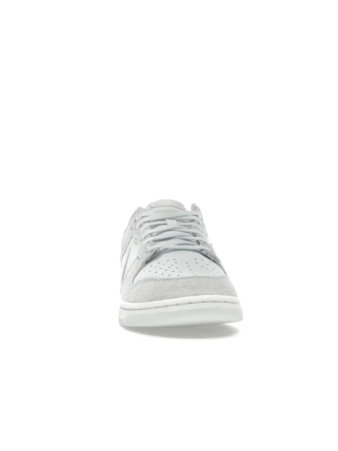 Женские кроссовки с кожаным и замшевым верхом Nike Dunk Low — изображение 2 из 4, белый/-красный