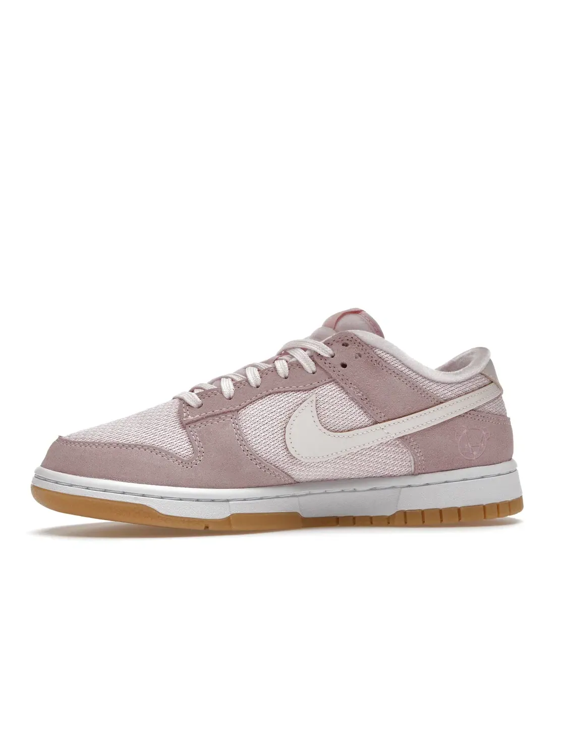 Женские кроссовки Lifestyle с принтом Teddy Bear Nike Dunk Low — изображение 3 из 4