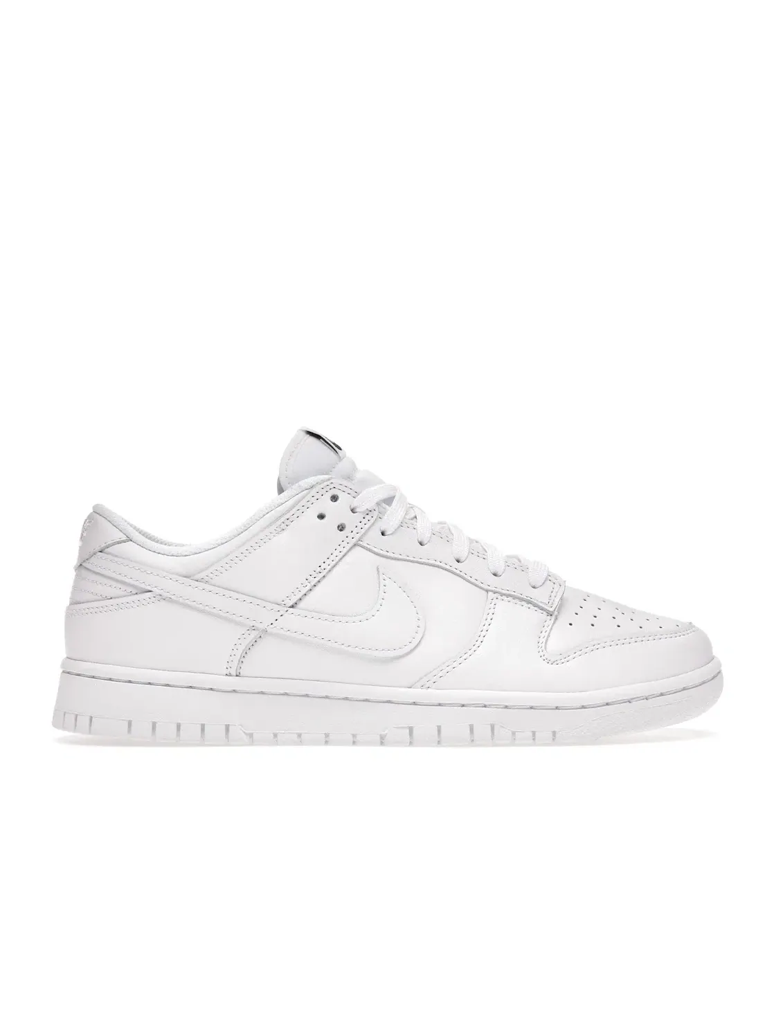 Женские кроссовки кожаные Nike Dunk Low White/White-White — изображение 1 из 4