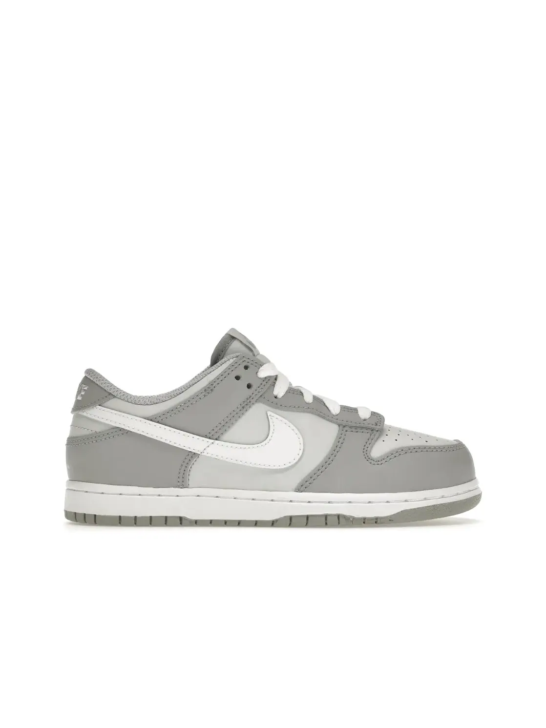 Детские кроссовки с перфорированным носком Nike Dunk Low — изображение 1 из 4, платиновый/белый-серый