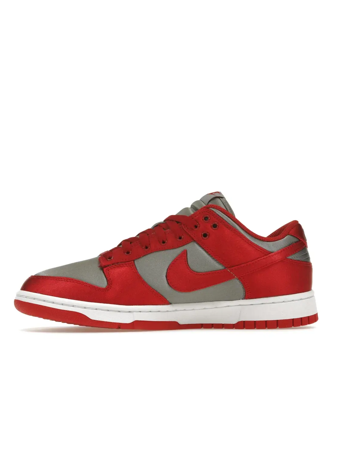 Женские кроссовки с атласной отделкой Nike Dunk Low — изображение 3 из 4, серый/красный-белый